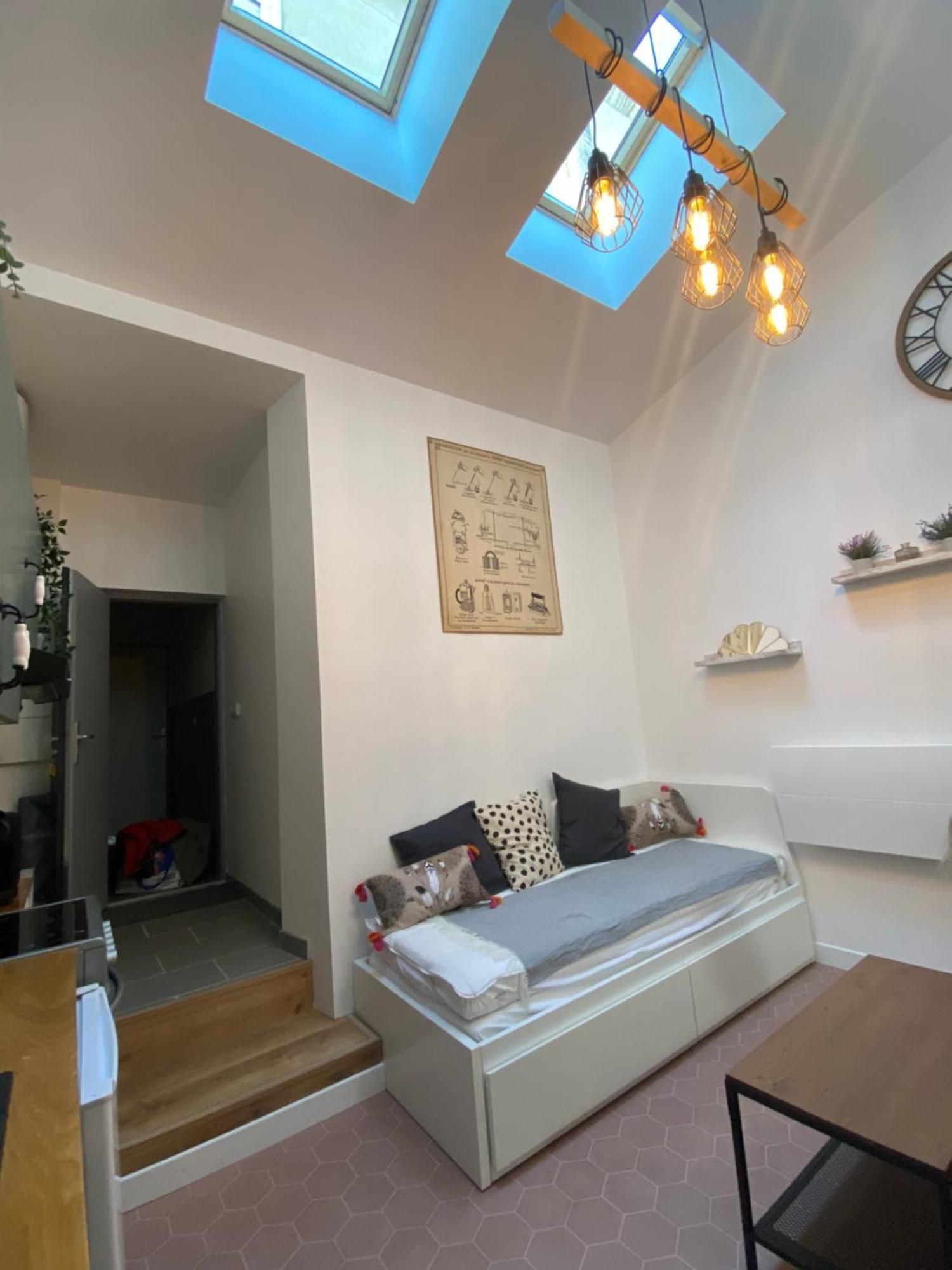 Bienvenue Chez Jules *Verne* Amiens Bagian luar foto