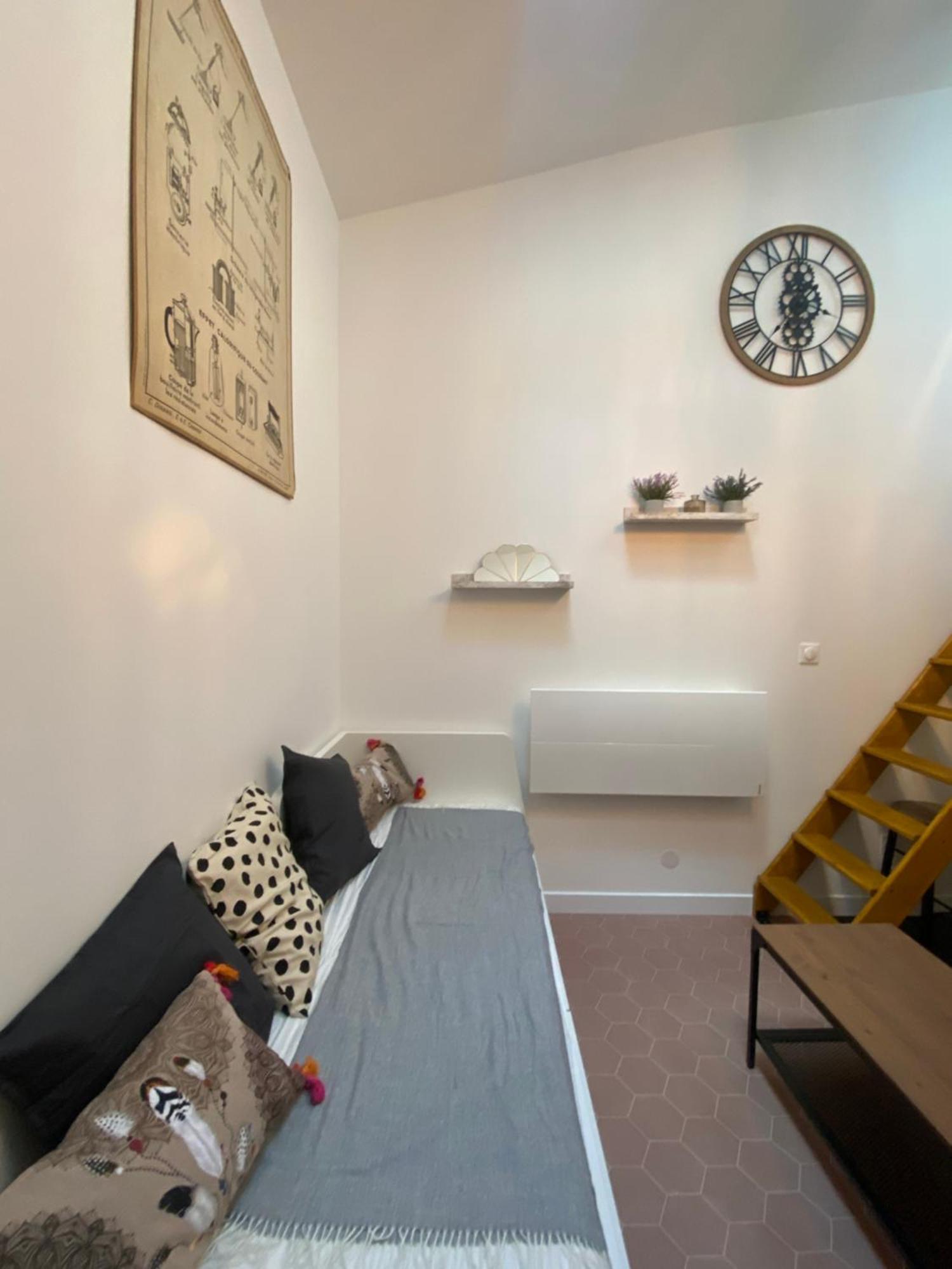 Bienvenue Chez Jules *Verne* Amiens Bagian luar foto