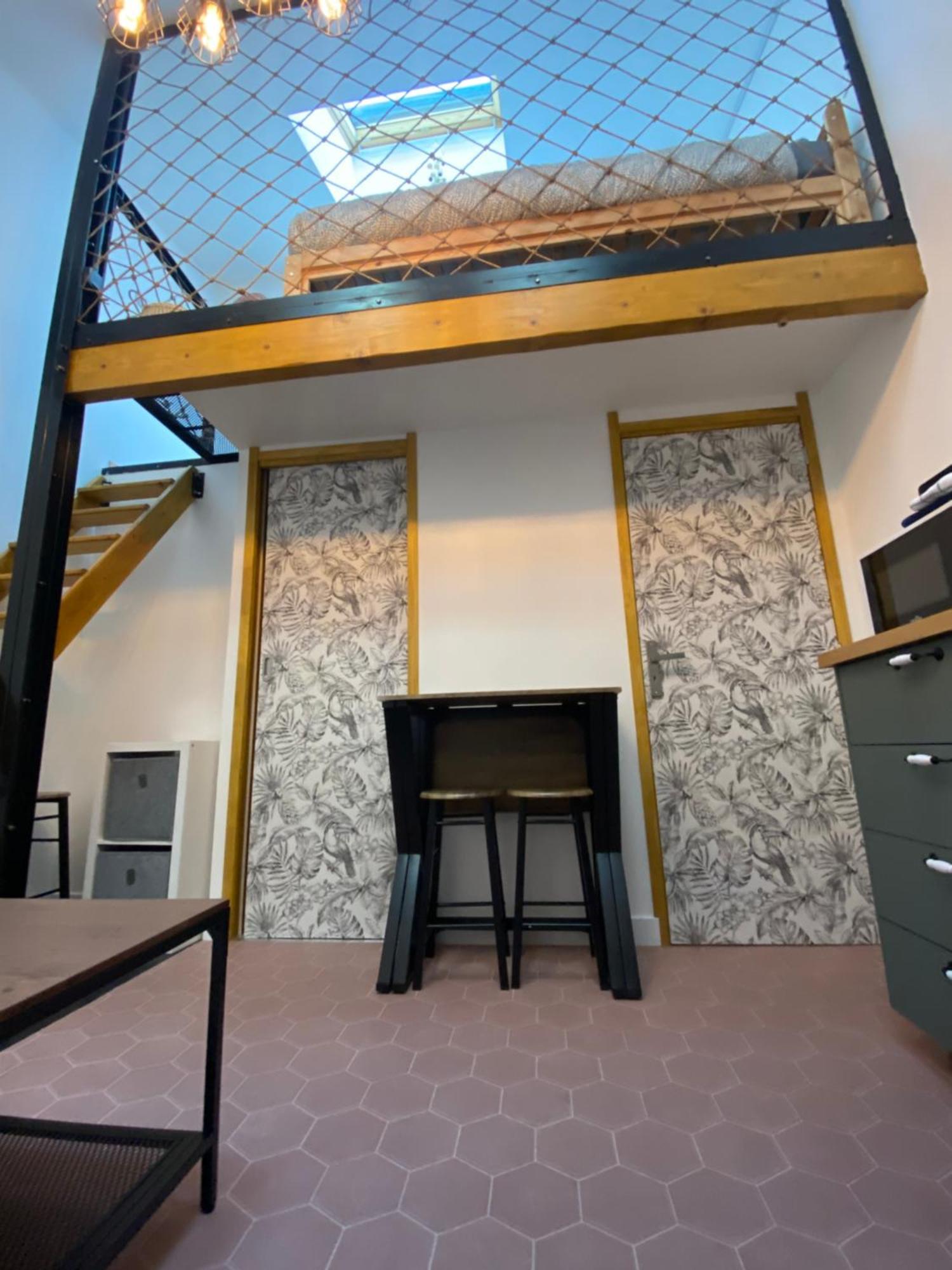 Bienvenue Chez Jules *Verne* Amiens Bagian luar foto